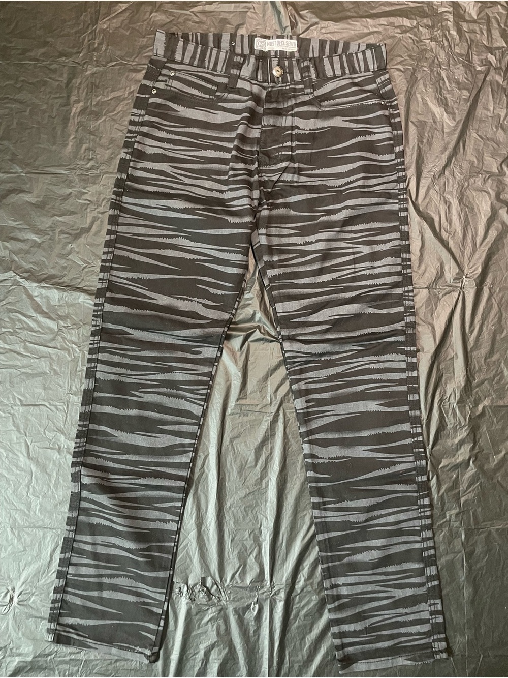 M07 Striped Grey and Black Jeans